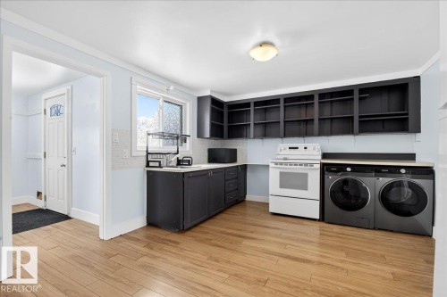 4827 54 Street, Redwater, AB - Indoor