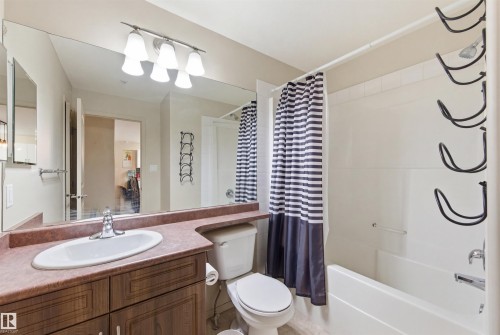352 2096 Blackmud Creek Drive, Edmonton, AB - Indoor Photo Showing Bathroom