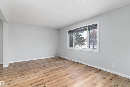 4D Twin Terrace, Edmonton, AB - Indoor Photo Showing Other Room