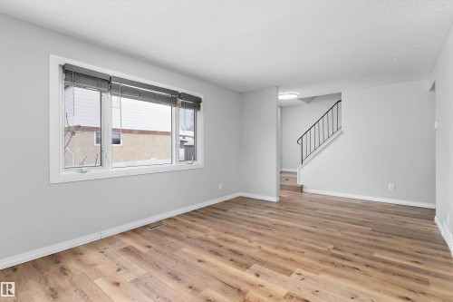 4D Twin Terrace, Edmonton, AB - Indoor Photo Showing Other Room