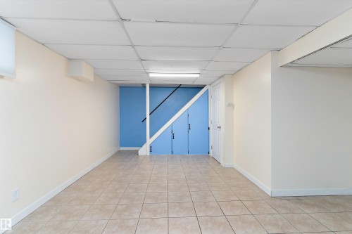 4D Twin Terrace, Edmonton, AB - Indoor Photo Showing Other Room