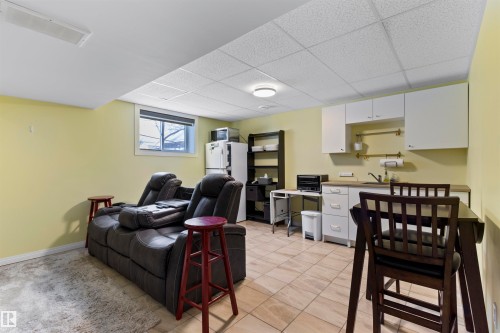 3728 48B Avenue, Drayton Valley, AB - Indoor