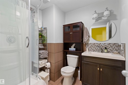 3728 48B Avenue, Drayton Valley, AB - Indoor Photo Showing Bathroom
