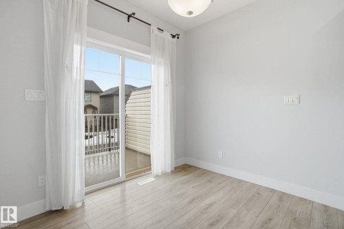 18 4835 Wright Drive, Edmonton, AB - Indoor Photo Showing Other Room