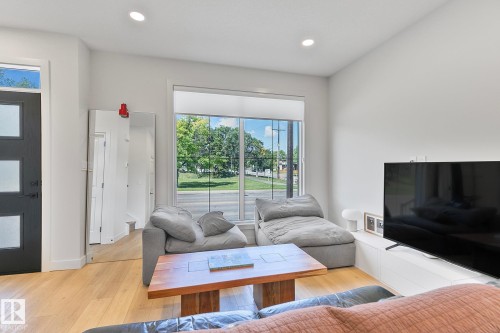 10363 149 Street, Edmonton, AB - Indoor Photo Showing Living Room
