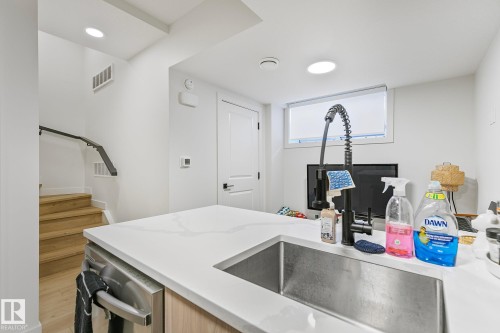 10363 149 Street, Edmonton, AB - Indoor Photo Showing Kitchen