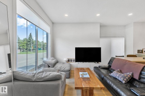 10363 149 Street, Edmonton, AB - Indoor Photo Showing Living Room