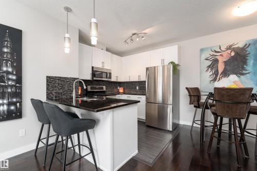 224 5151 Windermere Boulevard, Edmonton, AB - Indoor Photo Showing Kitchen With Stainless Steel Kitchen With Upgraded Kitchen