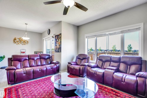 2743 Collins Crescent, Edmonton, AB - Indoor Photo Showing Living Room