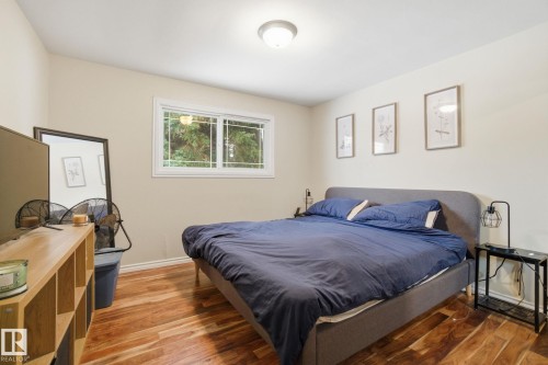 12820 95 Street, Edmonton, AB - Indoor Photo Showing Bedroom