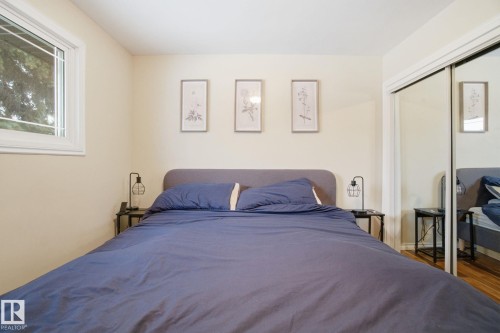 12820 95 Street, Edmonton, AB - Indoor Photo Showing Bedroom