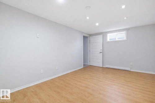 12820 95 Street, Edmonton, AB - Indoor Photo Showing Other Room