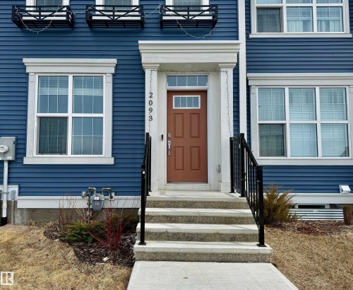 2093 Maple Road, Edmonton, AB - Outdoor