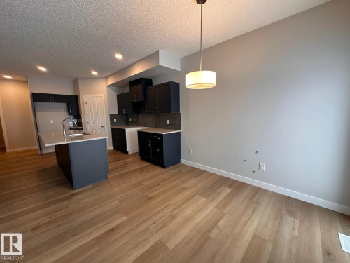 3016 9 Street, Edmonton, AB - Indoor Photo Showing Kitchen