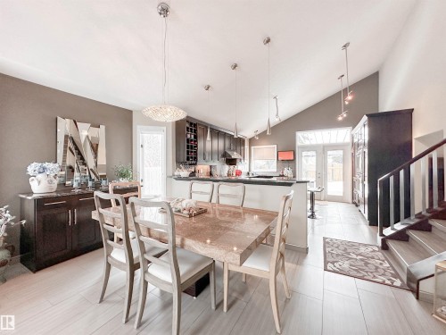 9 Deslauriers Crescent, St. Albert, AB - Indoor Photo Showing Dining Room