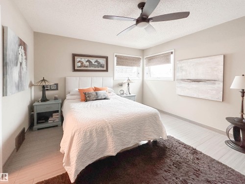 9 Deslauriers Crescent, St. Albert, AB - Indoor Photo Showing Bedroom
