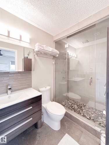 9 Deslauriers Crescent, St. Albert, AB - Indoor Photo Showing Bathroom
