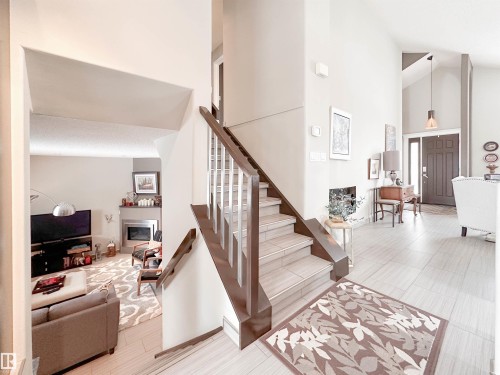 9 Deslauriers Crescent, St. Albert, AB - Indoor