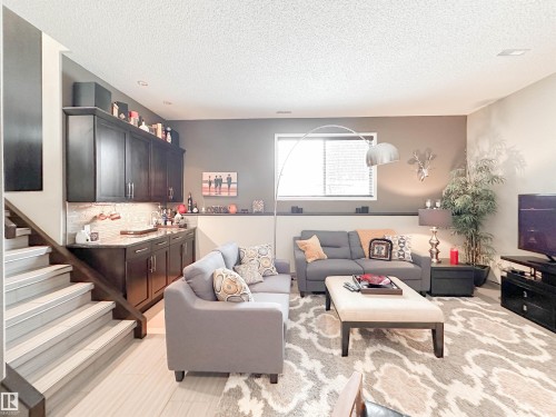 9 Deslauriers Crescent, St. Albert, AB - Indoor Photo Showing Living Room
