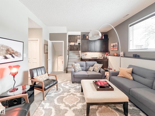 9 Deslauriers Crescent, St. Albert, AB - Indoor Photo Showing Living Room