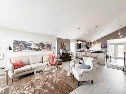 9 Deslauriers Crescent, St. Albert, AB - Indoor Photo Showing Living Room