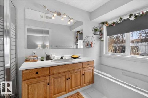 18544 53A Avenue, Edmonton, AB 