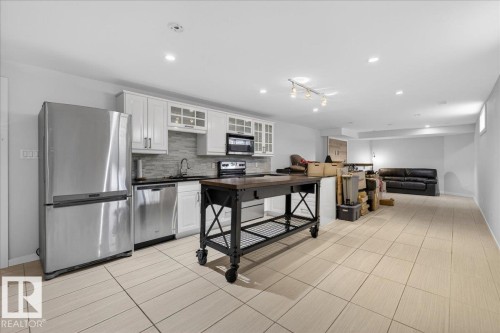 18544 53A Avenue, Edmonton, AB 