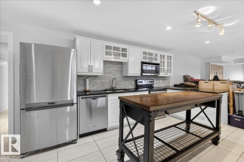 18544 53A Avenue, Edmonton, AB 