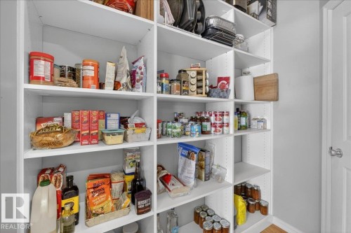 942 Chahley Crescent, Edmonton, AB - Indoor With Storage