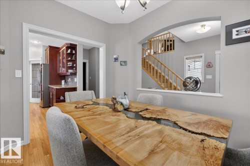 942 Chahley Crescent, Edmonton, AB - Indoor