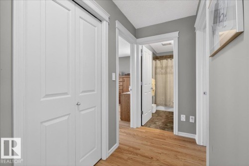 942 Chahley Crescent, Edmonton, AB - Indoor Photo Showing Other Room