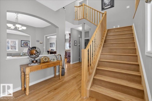 942 Chahley Crescent, Edmonton, AB - Indoor Photo Showing Other Room