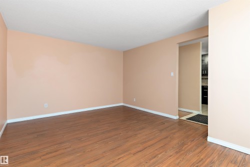 196 Roseland Village, Edmonton, AB - Indoor Photo Showing Other Room