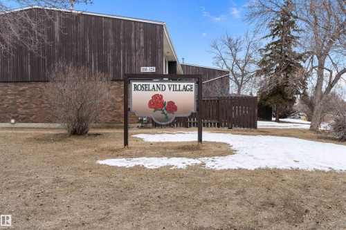 196 Roseland Village, Edmonton, AB - Outdoor