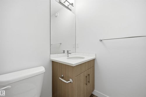 85 1010 Rabbit Hill Road, Edmonton, AB - Indoor Photo Showing Bathroom