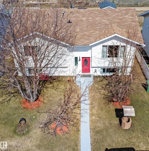 5207 53 Avenue  Bonnyville Town, AB T9N 2B2