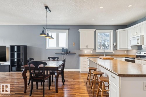 11118 72 Avenue, Edmonton, AB - Indoor