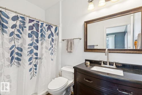 11118 72 Avenue, Edmonton, AB - Indoor Photo Showing Bathroom