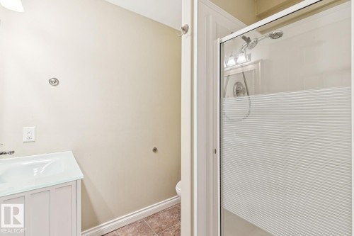 11118 72 Avenue, Edmonton, AB - Indoor