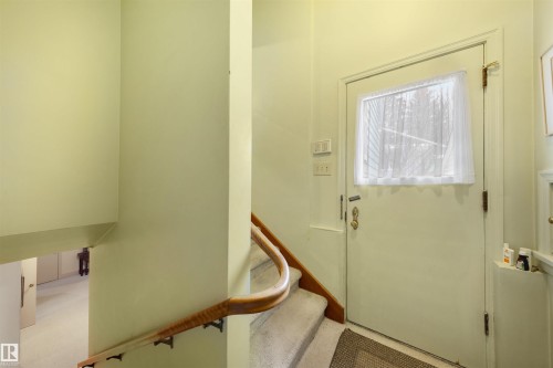 13882 Ravine Drive, Edmonton, AB - Indoor Photo Showing Other Room