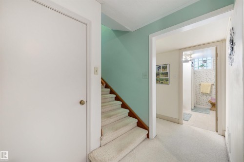 13882 Ravine Drive, Edmonton, AB - Indoor Photo Showing Other Room