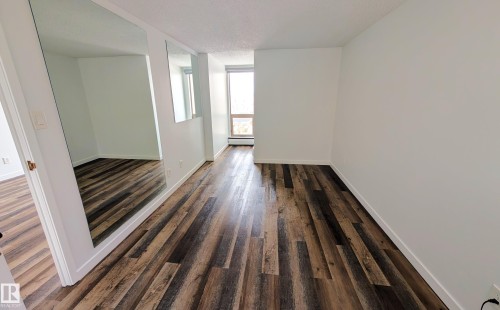1307 10149 Saskatchewan Drive, Edmonton, AB - Indoor Photo Showing Other Room