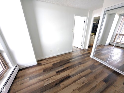 1307 10149 Saskatchewan Drive, Edmonton, AB - Indoor Photo Showing Other Room