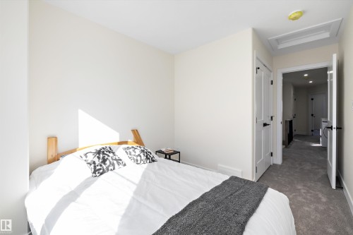 8319 81Ave, Edmonton, AB - Indoor Photo Showing Bedroom