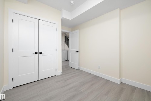 8319 81Ave, Edmonton, AB - Indoor Photo Showing Other Room