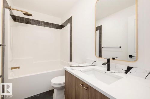 1723 Crossbill Loop, Edmonton, AB - Indoor Photo Showing Bathroom