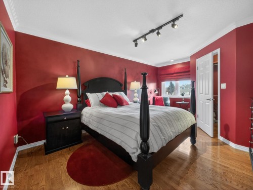 116 Twin Brooks Cove, Edmonton, AB - Indoor Photo Showing Bedroom