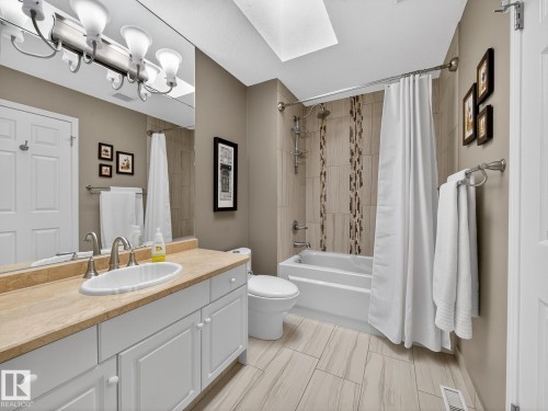 116 Twin Brooks Cove, Edmonton, AB - Indoor Photo Showing Bathroom