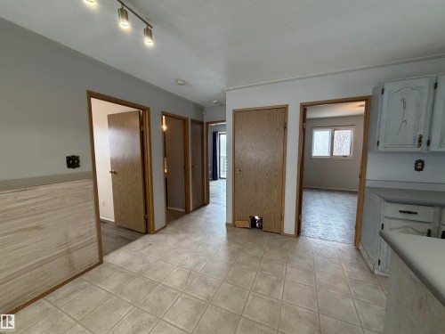 4847 50 Avenue, Sangudo, AB - Indoor Photo Showing Other Room