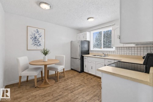 3119 144 Avenue, Edmonton, AB - Indoor